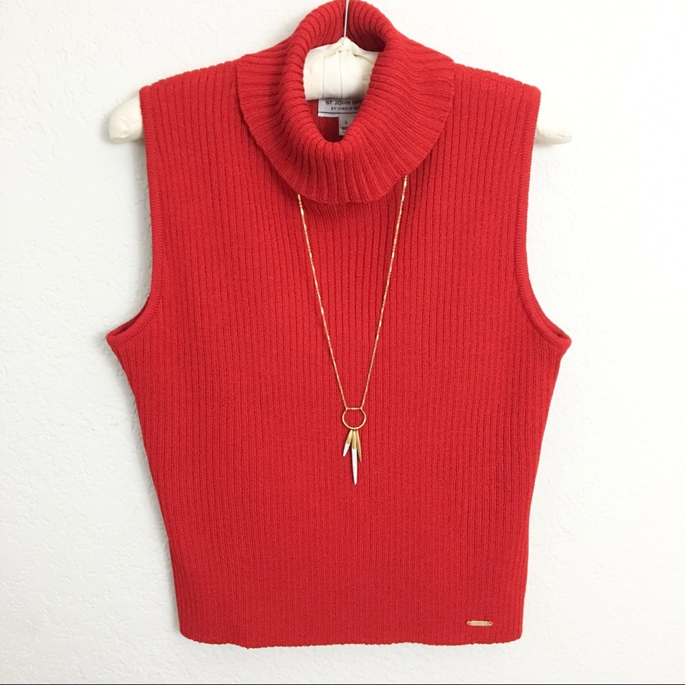 ♥️DELETING TONIGHT♥️ St. John Sport Sweater Tank - Picture 1 of 7